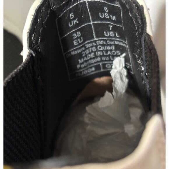 DR MARTENS Air Wave PLATFORM BOOTS, UNISEX Size 6M/7W White/Black - Picture 7 of 8